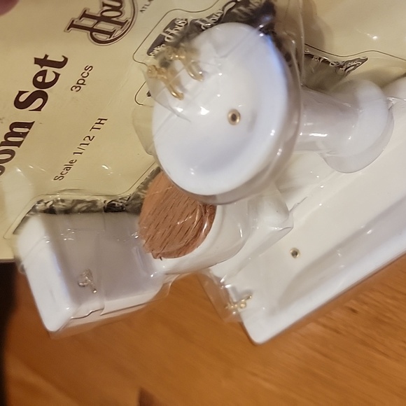 HOUSEWORKS MINIATURE DOLL HOUSE FIRNITURE BATHROOM 1990 NEW - Picture 4 of 6